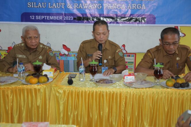 
 Bupati Asahan Ikuti Pertemuan Dengan Kepala Sekolah UPTD SD, SMP Negeri di Kecamatan Air Joman