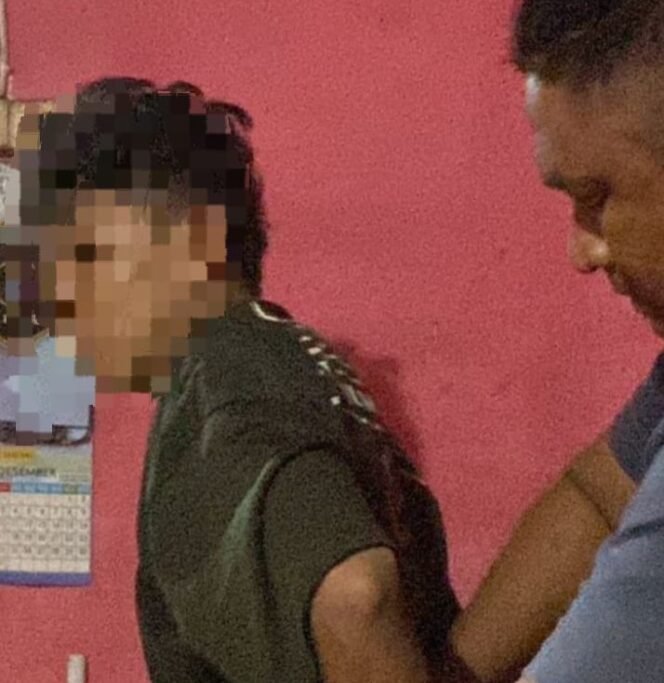 
Pemuda di Girian ini Layak di Penjara 