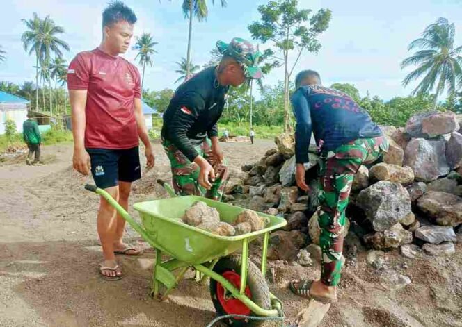 
Kesibukan Satgas TNI AD dalam Pelaksanaan TMMD ke-123 Kodim 1310/Bitung