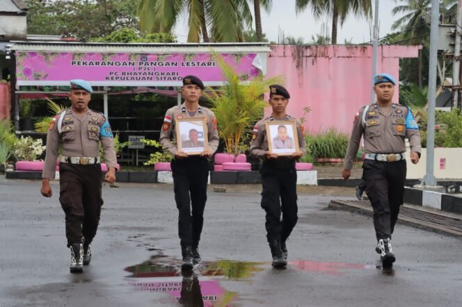 
Polres Sitaro Gelar Upacara PTDH Terhadap Dua Personel