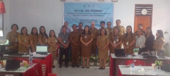 
Kabid GTK Dikda Sulut Debby Mamangkey : Kompetensi Kepsek SMA, SMK dan SLB Terus Ditingkatkan