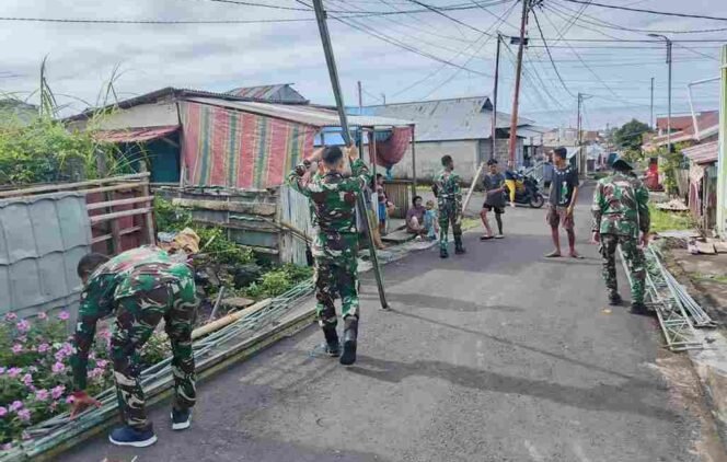 
H-1 Ramadhan Satgas Bersama Warga Karya Bakti di area TMMD 