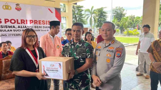 
Baksos Presisi Polres Bitung Bagikan Ratusan Paket Jelang Ramadhan 