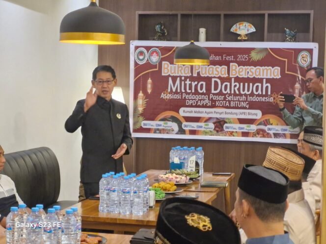 
Walikota Hengky Honandar Hadiri Buka Puasa Bersama 10 Pendakwah