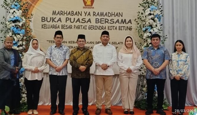 
Keluarga Besar DPC Gerindra Kota Bitung Buka Puasa Bersama Anak Anak Panti Asuhan