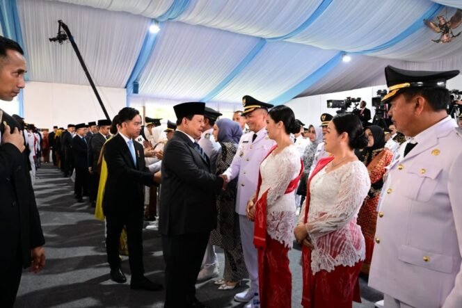 
Bupati Mitra Ronald Kandoli Pimpin Apel Perdana Pasca Pelantikan