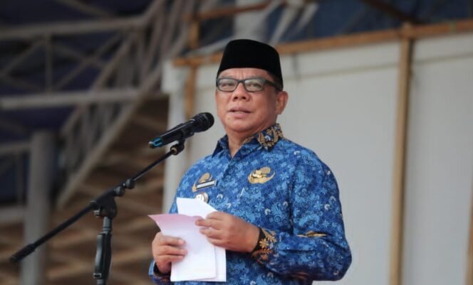 
PJ Abdullah Mokoginta ucapkan terima kasih kepada seluruh jajaran Pemerintah Kotamobagu atas dukungan dan kerjasama selama Ia menjabat