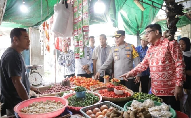 
Jelang Bulan Ramadhan Walikota Bersama Kapolres Pantau Harga Bapok dan Gas Elpiji