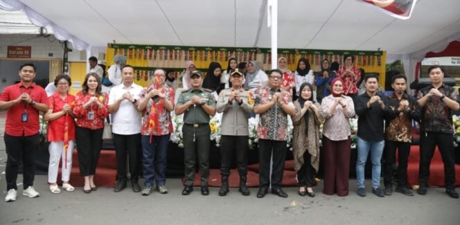 
Abdullah Mokoginta Menghadiri dan Melepas Peserta Festival Budaya dan Cap Go Meh