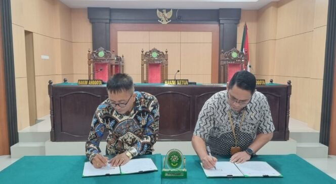
PN Bitung Teken Kerjasama Penyedia Layanan Bagi Penyandang Disabilitas dengan SLB Finjil 