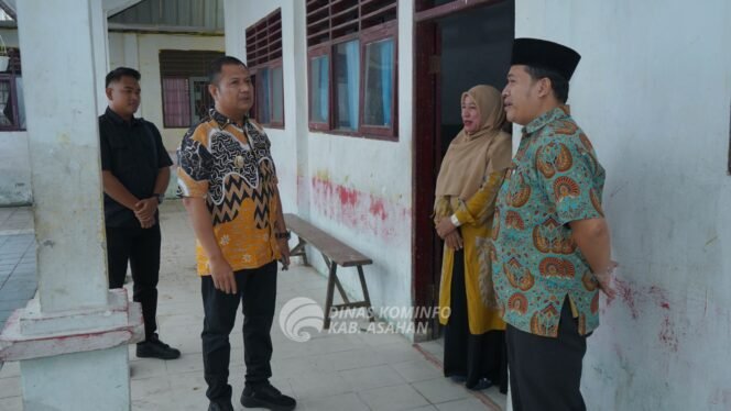 
Tingkatkan Disiplin Dalam Bekerja, Pinta Wakil Bupati Asahan Saat Sidak