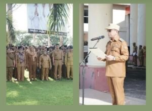 Bupati Bolmong Utara Sirajudin Lasena depan para sangadi (kepala desa)