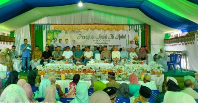 
Perayaan Ketupat di Pontondon Wali Kota Weny Gaib Disajikan Makanan Khas Daerah