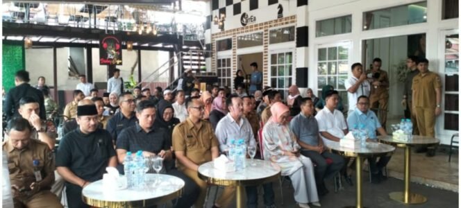 
Hadiri Halbi di Mongkonai, Walikota Weny Gaib Apresiasi Komunitas “Torang Baku Sayang”