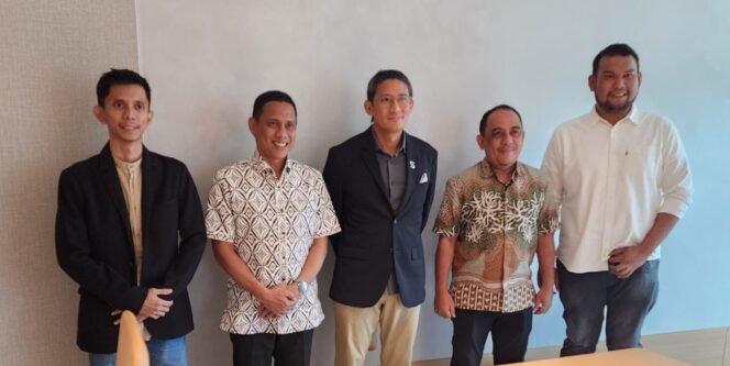 
Wali Kota Wenny Gaib Ajak Sandiaga Uno Investasi di Kotamobagu