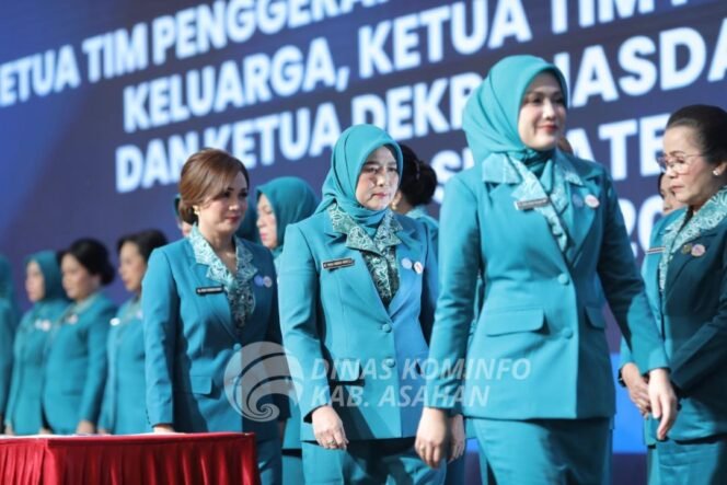 
Yusnila Indriati Taufik di Lantik Jadi Ketua TP PKK, Posyandu dan Dekranasda Kabupaten Asahan