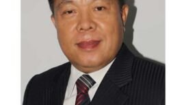 Foto : Dr Arnold Poli SH Ketua Aliansi Guru Indonesia Sulut ( AGIS)
