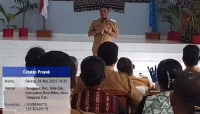 
Foto : Bupati Rote Ndao, Paulus Henuk, SH., Saat Menyampaikan Sambutan