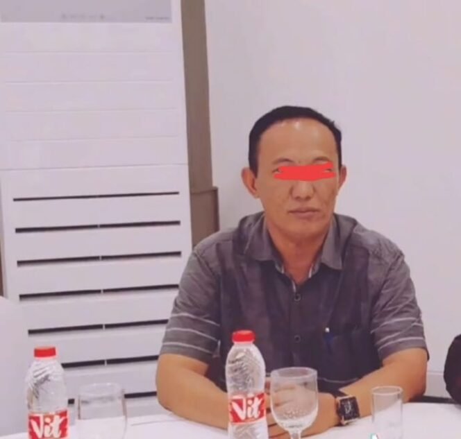 
Diduga Oknum Helpi Apriadi ASN Sekaligus Pejabat Badan Kesbangpol Pemkab Kerinci Main Proyek