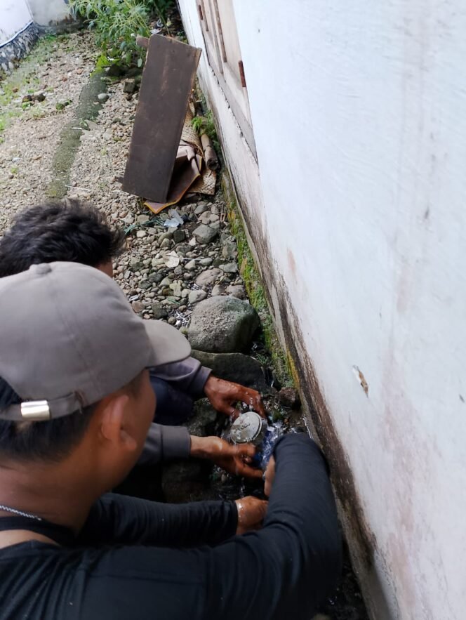 
PDAM Tirta Manna Lakukan Pemutusan SR Untuk Mengatasi Penurunan Tunggakan Pelanggan PDAM