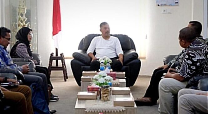 
Monadi Terima Kunjungan Silaturahmi dan Koordinasi Kepala Balai Besar TNKS