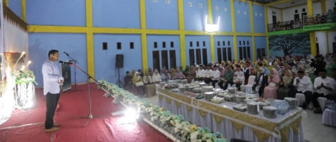 
Wali Kota Weny Gaib Hadiri Halbi di Kopandkan