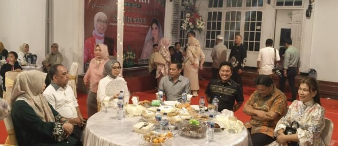 
Wali Kota Weny Gaib Silahturahmi Di Kediaman Ibuk Yasti Supardjo