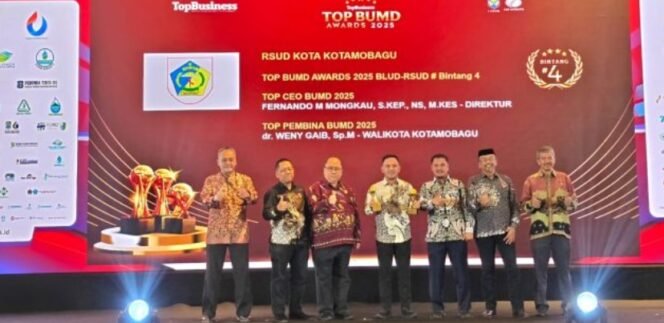 
RSUD Kotamobagu Raih Penghargaan di Top BUMD Awards 2025
