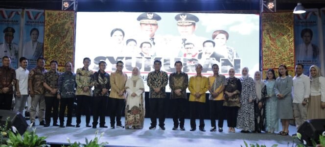 
Wali Kota dan Wawali Kotamobagu Hadiri Shukuran Bunda MMS sebagai Stafsus Gubernur Sulut