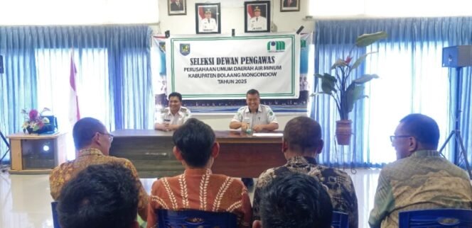 
Wabup Dony Semangati 15 Calon Dewas PDAM Ikuti Seleksi Wawancara
