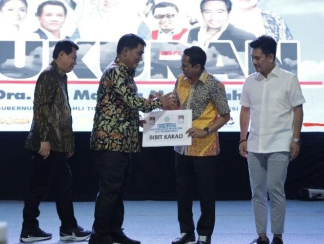 
Weny Gaib Berikan Ucapan Terima Kasih Kepada Gubernur YSK atas Perhatiannya Kepada Petani Kotamobagu