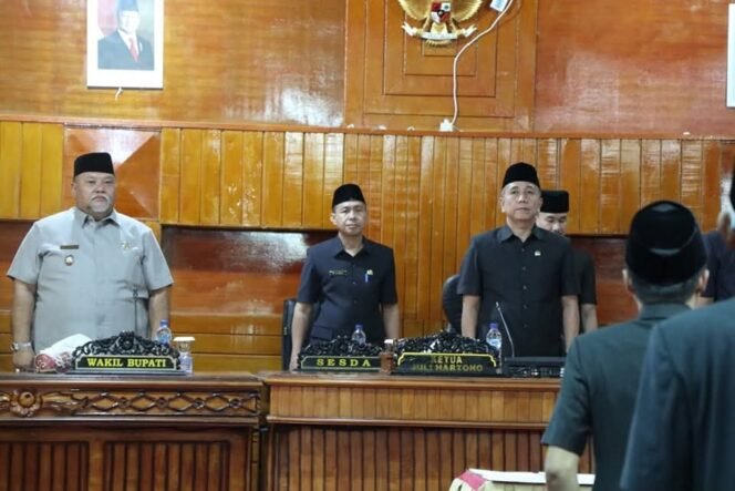 
Wakil Bupati Sekaligus Bupati Terpilih Menegaskan Komitmen Pemkab Menjaga Stabilitas Politik Dan Keberlanjutan Pembangunan Di Bengkulu Selatan. 
