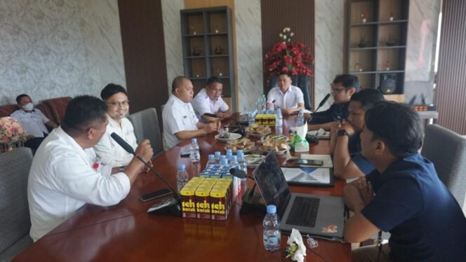 
Bahas Dana Transfer ke Daerah, Pemkab Mitra Audiens Bersama KPPN