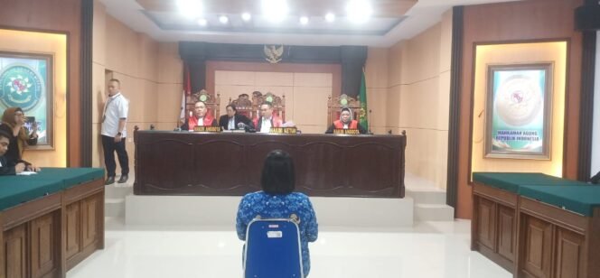 
Vonis 1,6 Tahun Tahanan Kota untuk Eks Lurah Girian Indah dalam Kasus Pemalsuan Dokumen Tanah