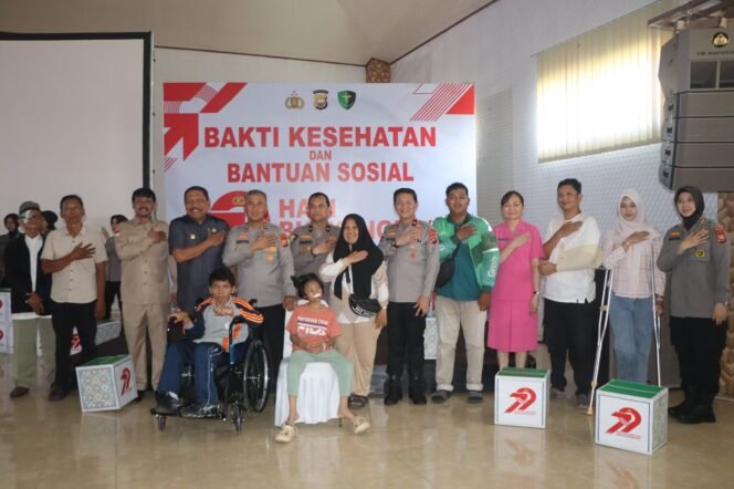 
Polri Gelar Bakti Kesehatan Dalam Rangka Hari Bhayangkara ke-79 Ribuan Masyarakat Bengkulu Terima Manfaat