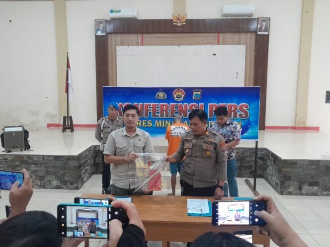 
Polres Minsel Gelar Konferensi Pers Kasus Pembunuhan di Lindangan 