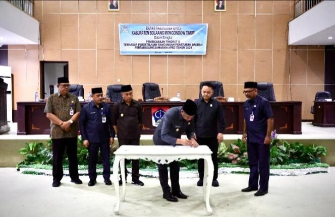 
Foto:Penandatanganan nota kesepakatan.