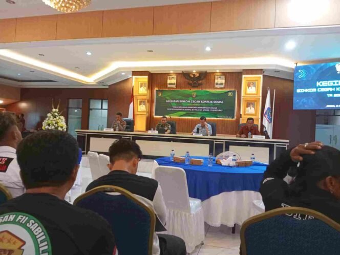 
Kodim 1310/Bitung Gelar Binkom Cegah Konflik Sosial Bersama Tokoh Agama, Ormas dan Media Massa