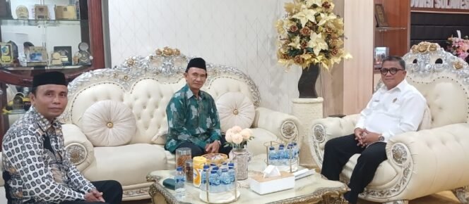 
Kakanwil Kemenag Sulut Terima Baik Kunjungan Komite MAN 1 Kotamobagu