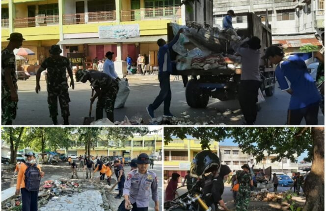 
Pemerintah Kotamobagu Bersama TNI Polri Kerjabakti di Pasar Serasi