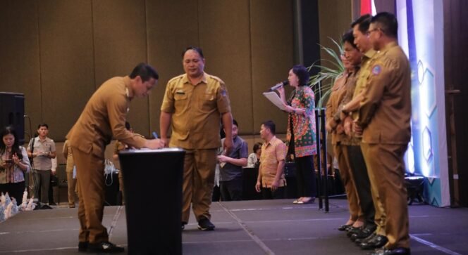 
Wali Kota Kotamobagu Weny Gaib Komitmen Tandatangani Musrenbang RPJMD Provinsi Sulut 2025- 2029