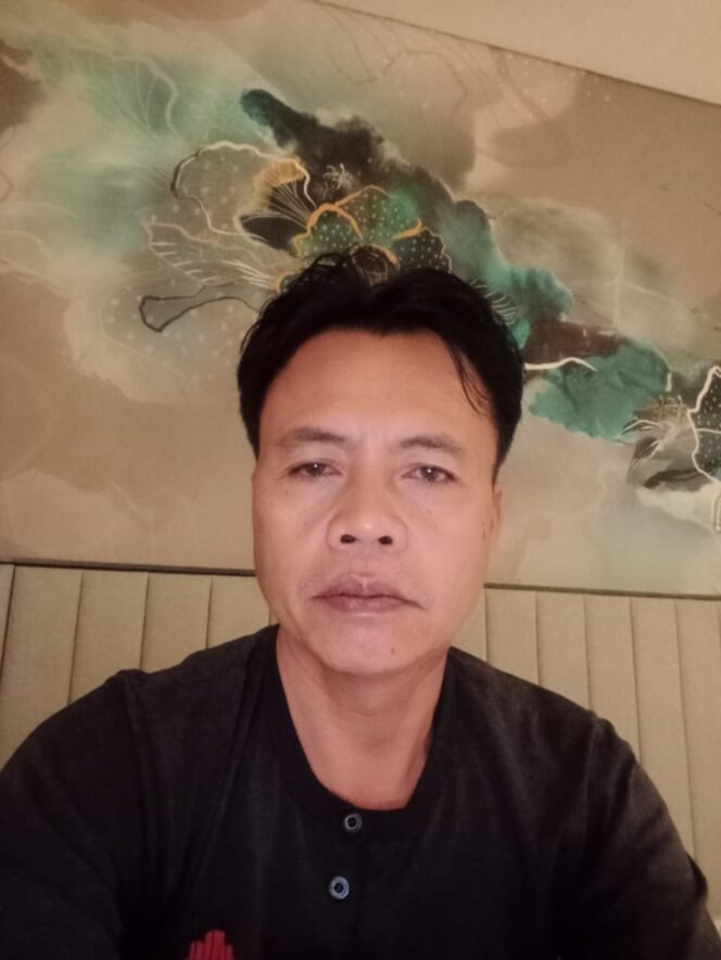 
Ketua Kelompok Penerima Bantuan Klarifikasi Pungutan Yang Diduga Pungli Dari Penerima Bantuan Pupuk