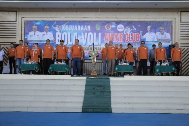 
Kejuaraan Bola Voli Antar Club se-Kabupaten Asahan 2025 Resmi Dibuka, Bupati Asahan Berharap Lahirkan Atlet Berprestasi