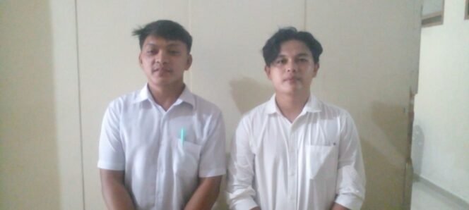 
Foto - Dua Lulusan SMK Yang Ikut Seleksi Program Magang ke- Jepang Alfa Sondakh ( kiri) dan Afver Teleng (Kanan)