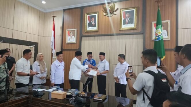 
Capaian Gemilang Kabupaten Bengkulu Selatan Raih Peringkat Kedua Penurunan Stunting Se Provinsi