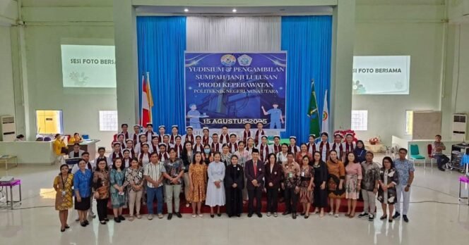 
75 Mahasiswa Polnustar Ikuti Yudisium