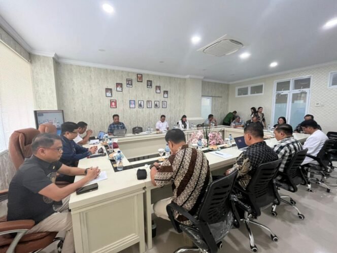 
RSUD Liun Kedage Kedatangan Tim Verifikasi Lapangan Penilaian Kesesuaian PB-UMKU