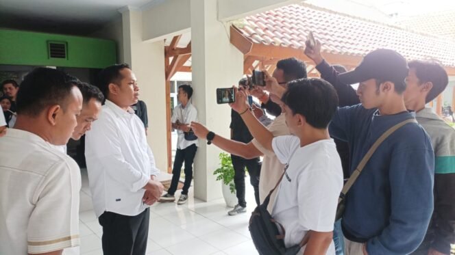 
Kawal Usulan PPPK Paruh Waktu, Ketua IPNA: Himbau Seluruh Non ASN Pegang Salinan SPTJM Perangkat Daerah Masing-Masing