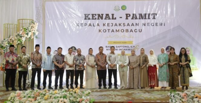 
Weny Gaib Ucapkan Selamat Datang Kejari yang Baru dan Doakan Pak Alwin Ditempat yang Baru