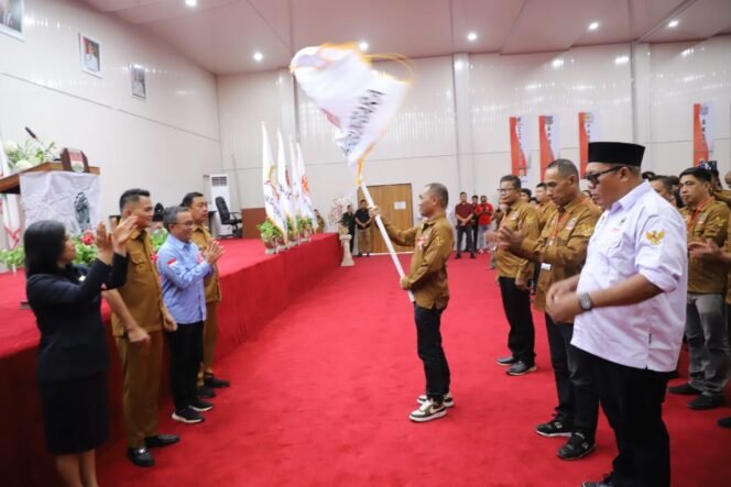
Remly Kandoli Resmi Nahkodai Desa Bersatu Mitra
